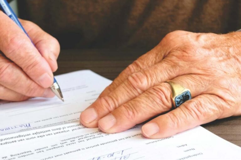 hoe-stelt-u-een-persoonlijk-zorgplan-voor-thuiszorg-samen