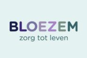 opdrachtgever-logo-bloezem-op-groen